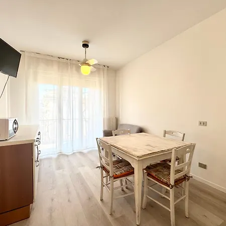 Tritone 12 Family - Carraro Immobiliare *